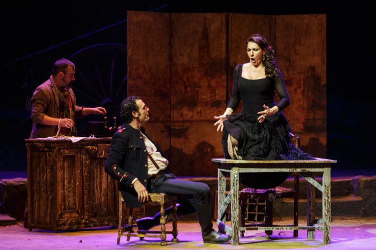 LA TRAGÉDIE DE CARMEN (2015) 03