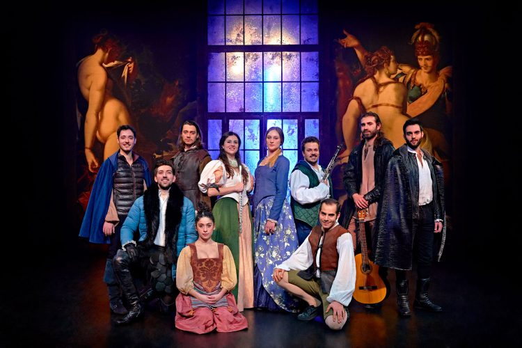 LOS EMPEÑOS DE UNA CASA (2018)  04